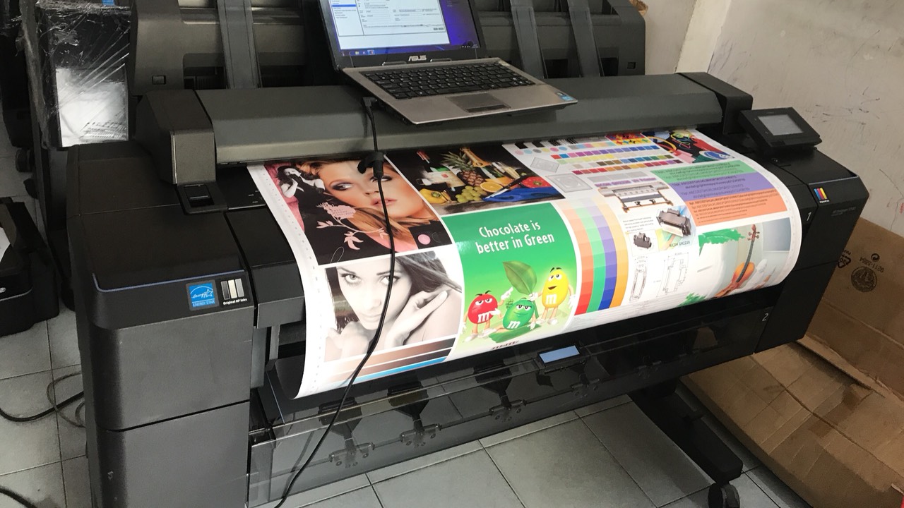 Nên mua máy photocopy màu để sử dụng không?
