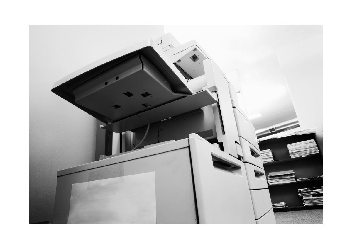 Máy photocopy in màu gần đây được sử dụng rộng rãi.