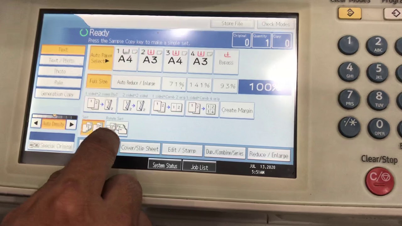 Việc hiểu rõ tác dụng của từng nút phím sẽ giúp bạn sử dụng máy photocopy Konica dễ dàng hơn