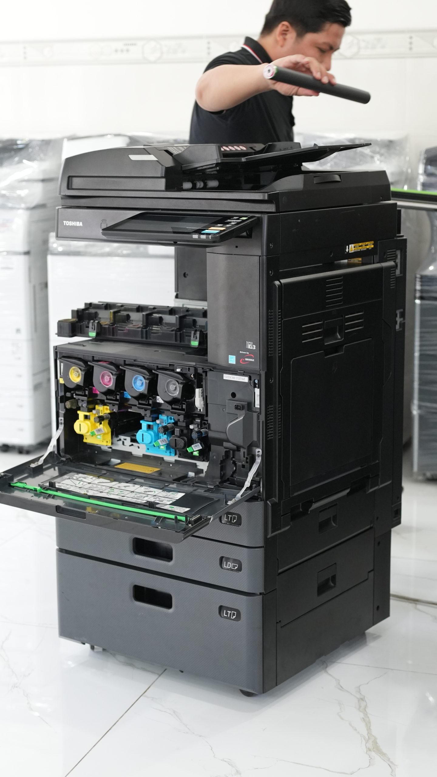 hạn chế tình trạng máy photocopy không nhận lệnh in do người dùng không nắm vững thao tác kỹ thuật.
